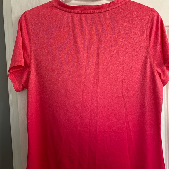 T-shirt - Picture 3 of 3